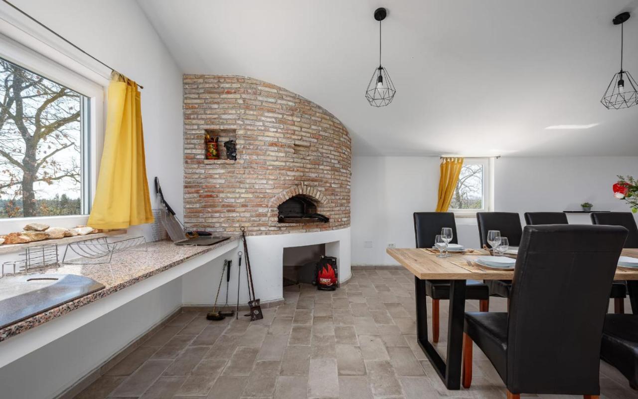 Apartments Valeria Divšići Esterno foto