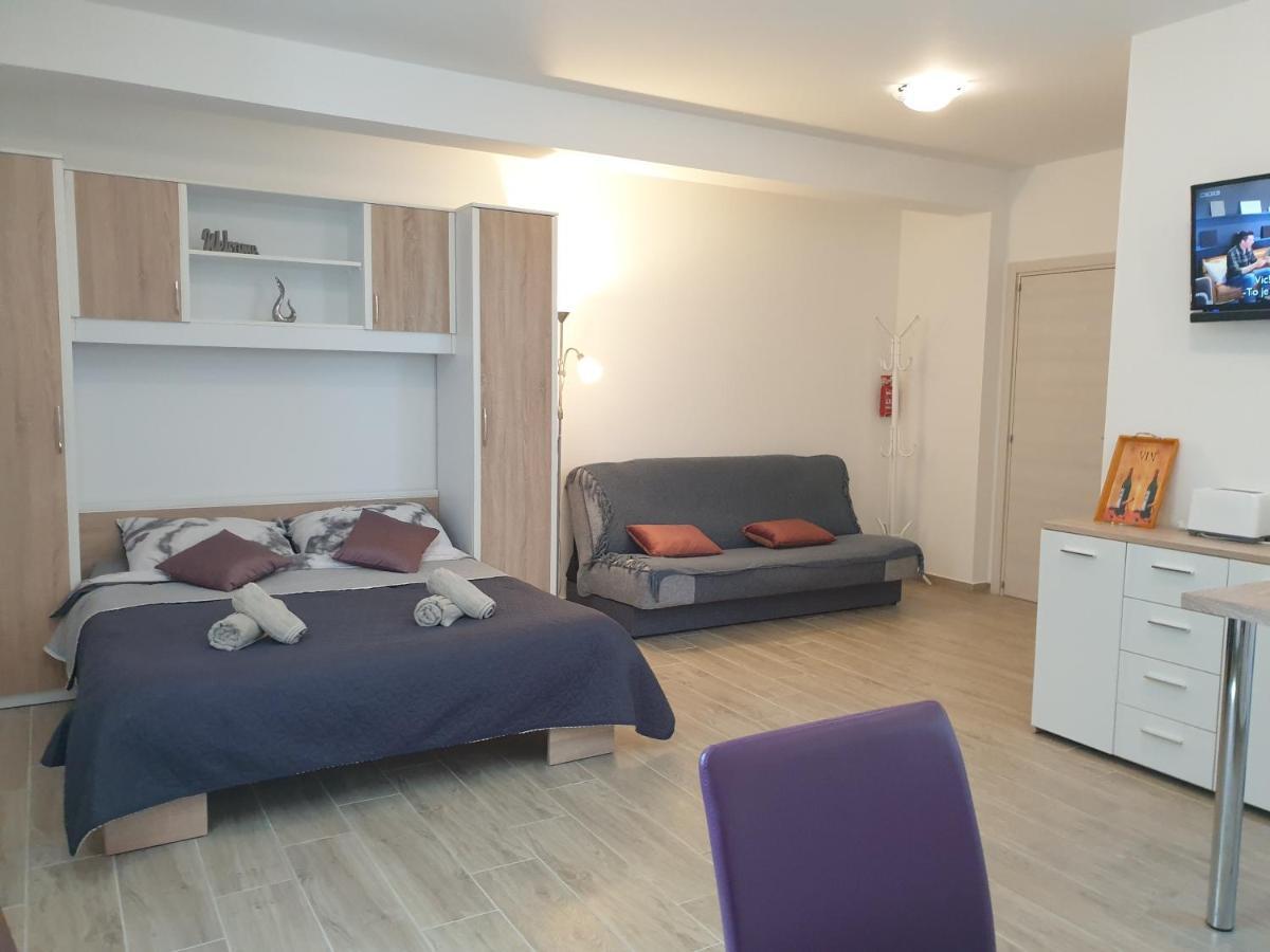 Apartments Valeria Divšići Esterno foto