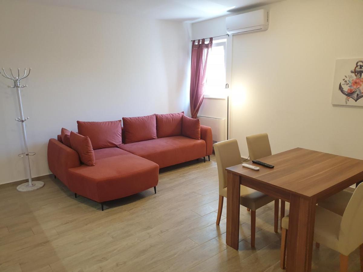 Apartments Valeria Divšići Esterno foto